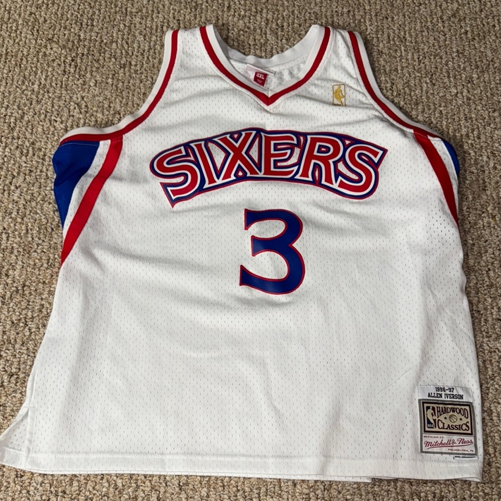 Mitchell & Ness Sixers Allen Iverson Jersey